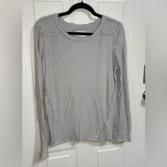 Free People Tops - Free People Soft Gray Long Sleeve Tee